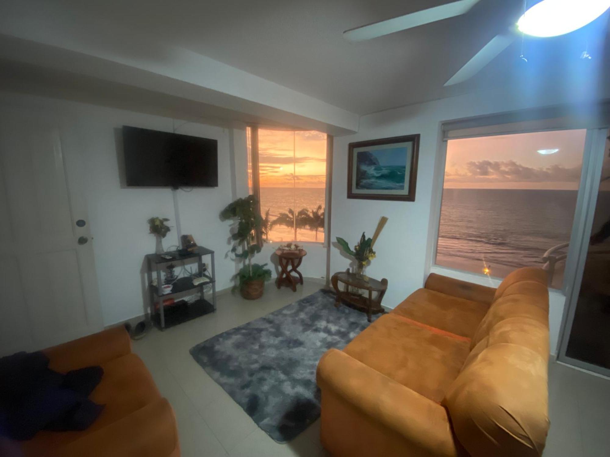 Con Bano Privado Vista Al Mar Homestay *